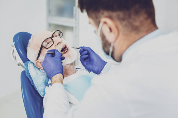 Best Dentist Open on Weekends  in Vamo, FL